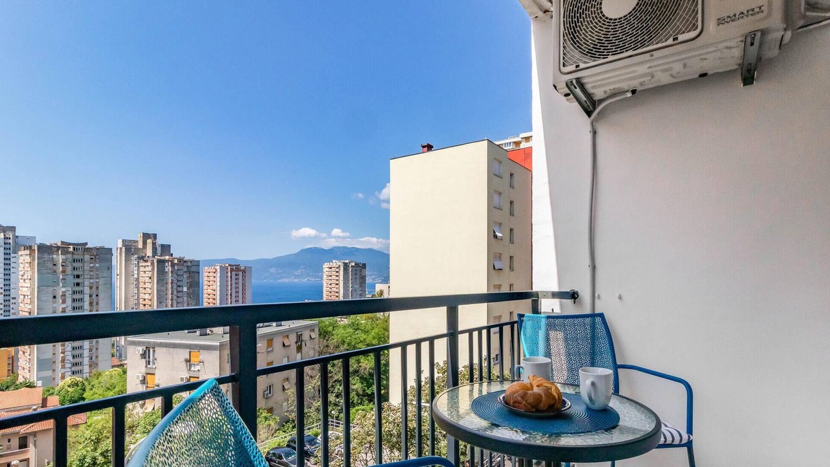Rijeka Apartment | Stunning apartment in Rijeka with WiFi