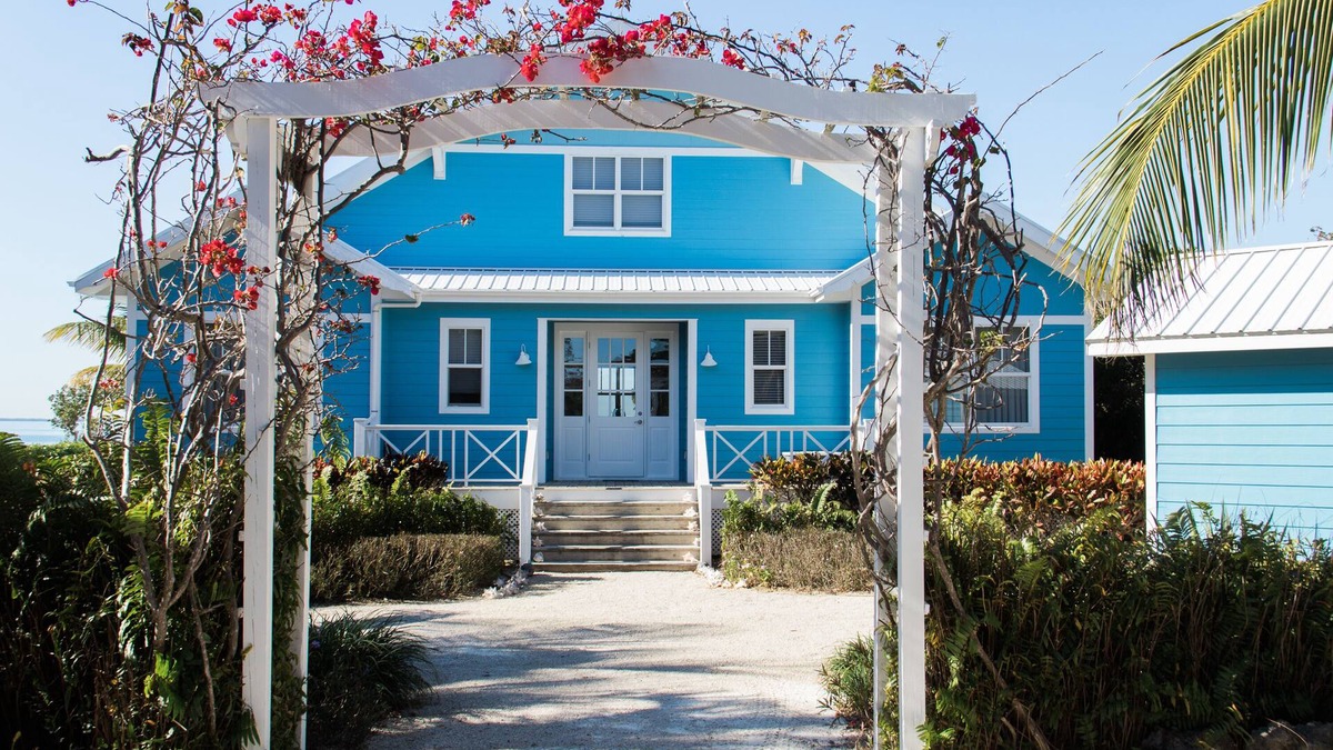 Great Guana Cay House | Stunning bay home with private pool & dock