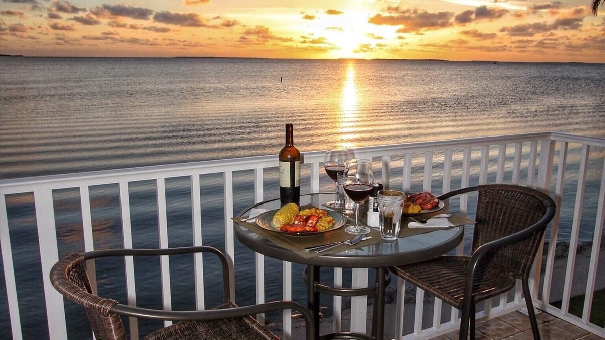 Islamorada House | Stunning Bayfront Townhouse with Boat Slip/Marina Access - A Luxurious Retreat!