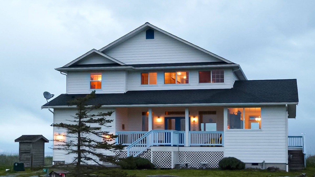 Sequim House | Stunning beach and waterfront escape with outstanding views, gas grill and Wifi