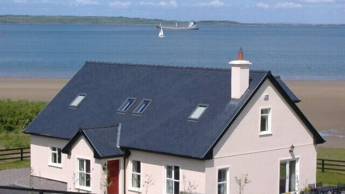 Ballybunion Cottage | Stunning Beachfront Cottage Ballybunion