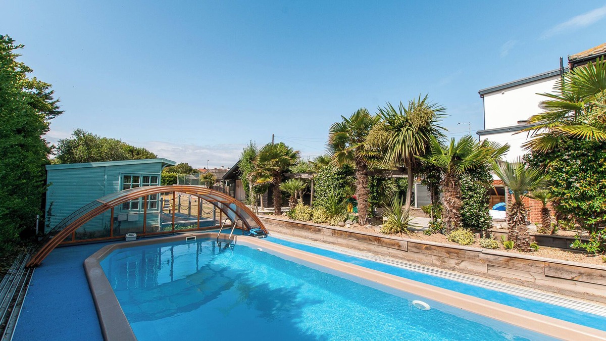 Kingsgate House | Stunning Botany Bay Beach House - Panoramic Sea Views