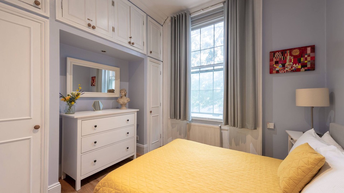 Cantelowes Apartment | Stunning Bright flat
