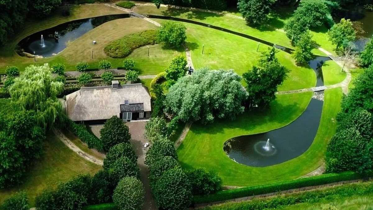 Boxtel Other | Stunning Catena property with private lakes