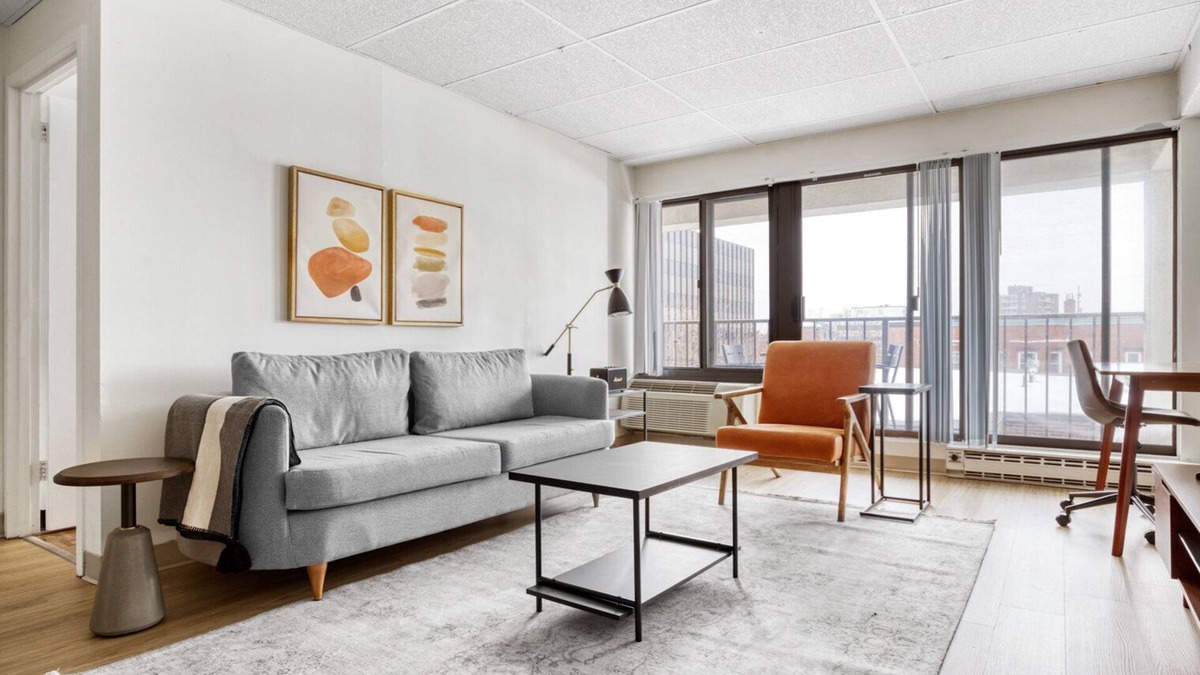 Mid-Cambridge Apartment | Stunning Central Square 2BR near Central Square T stop, by Blueground