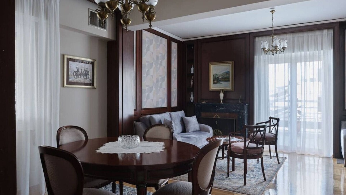 Mousio Apartment | Stunning-Classical Penthouse