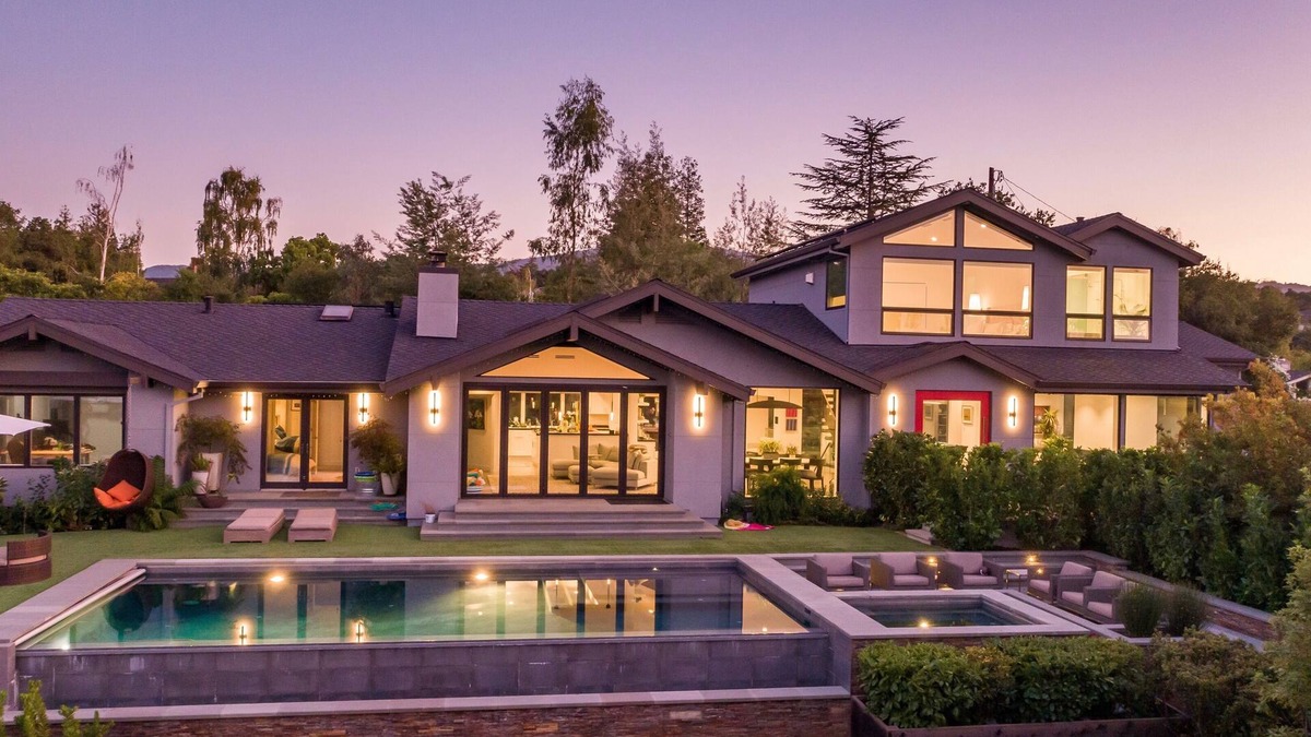 Los Altos Hills House | Stunning Contemporary 6 Bedroom Home With Spectacular Views in Los Altos Hills