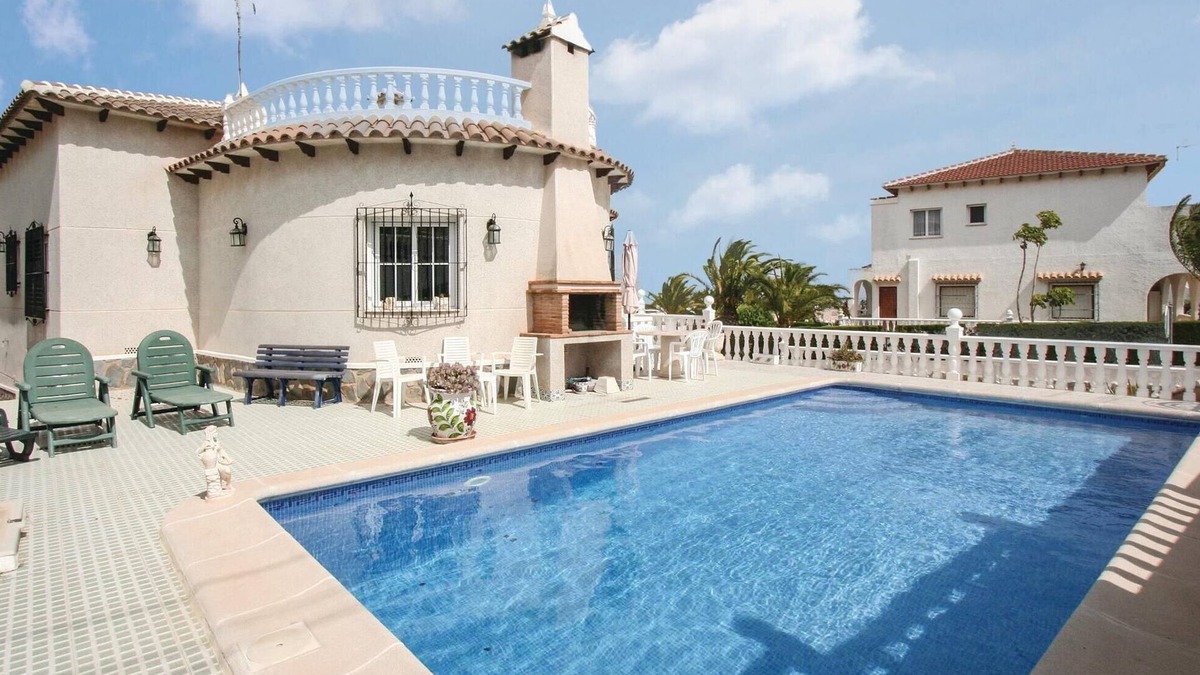 San Miguel de Salinas House | Stunning home in San Miguel de Salinas