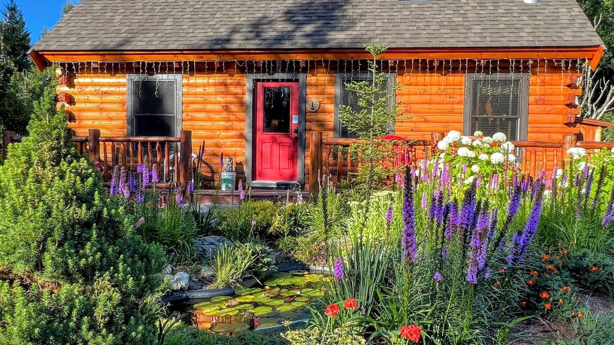Twin Mountain House | Stunning Family Compound for Events and Large Groups in Bretton Woods - Dog Friendly!