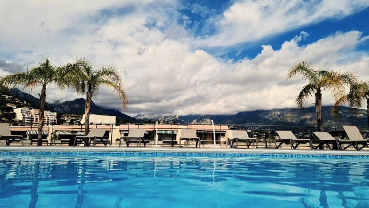 Alpes-Maritimes Apartment | Stunning Gorgeous 50 m from the sea for 6 peoples!