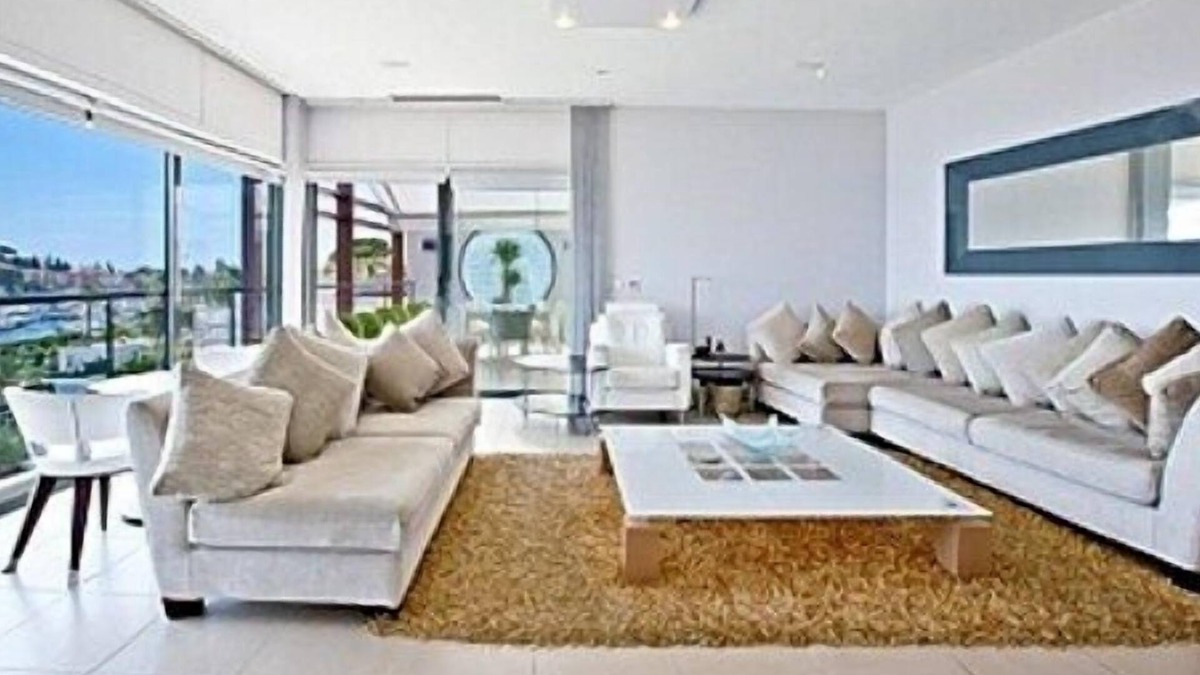 Saint-Jean-Cap-Ferrat Villa | Stunning beachfront Villa With Sea Views In The Heart Of St Jean Cap Ferrat