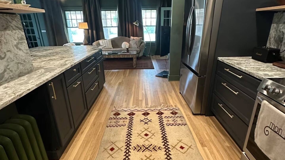 Cleveland Heights House | Stunning Grand 3 Floor Home in The Heights, Completely Remodeled.