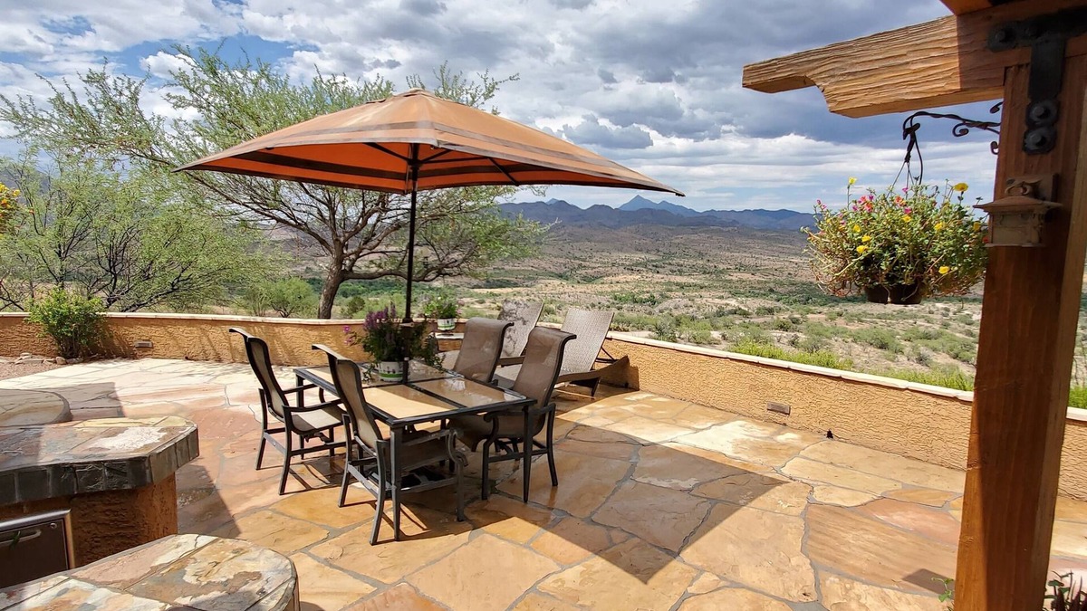 Rio Rico House | Stunning High Desert View in Secluded Mountain Setting