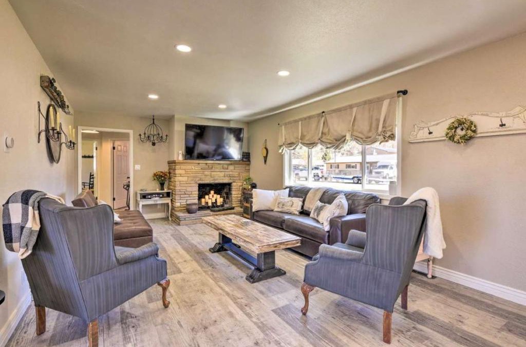 Lewis House | Stunning highly sought house w/river access nearby