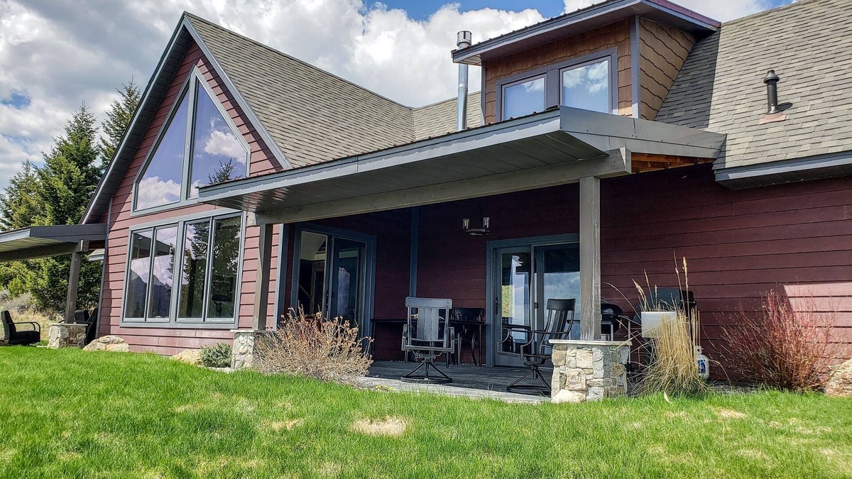 McAllister House | Stunning Hollowtop House