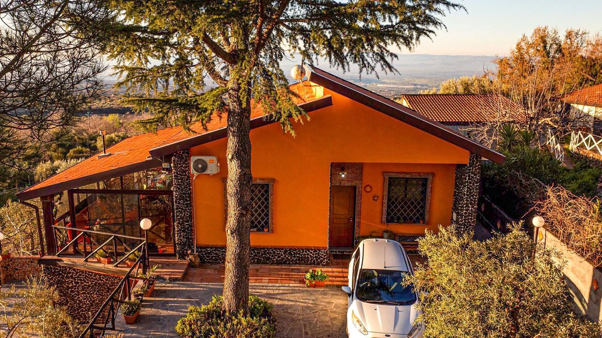 Belpasso House | Stunning home in Belpasso