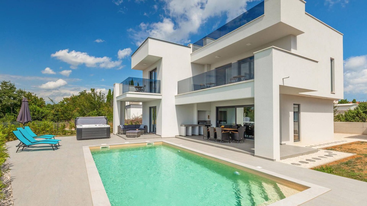 Galizana House | Stunning home in Galizana