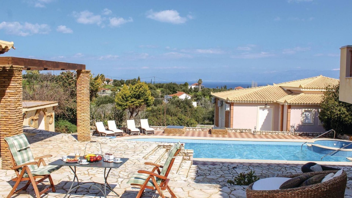 Pylos-Nestoras House | Stunning home in Koroni