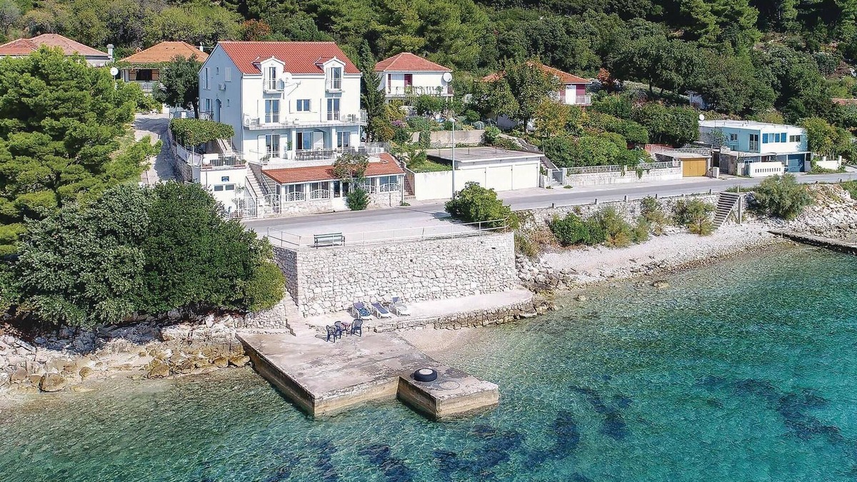 Cove Tri Zala (Zrnovo) House | Stunning home in Kuciste with sauna