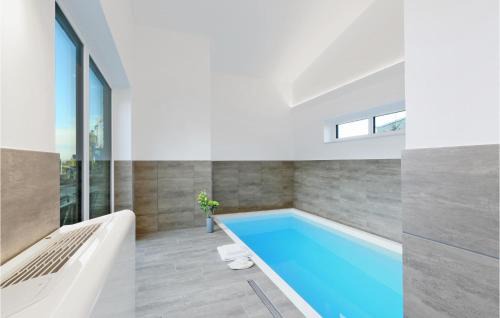 Lembruch House | Stunning Home In Lembruchdümmer See