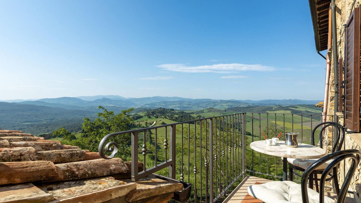 Mazzolla House | Stunning home in Mazzolla with WiFi