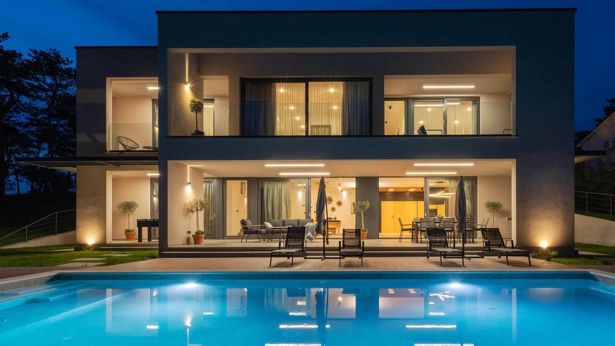 Martinski House | Stunning home in Nedescina with WiFi