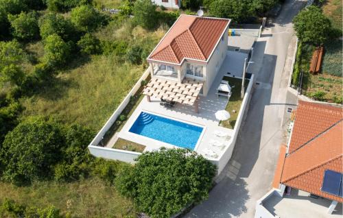 Primorski Dolac House | Stunning Home In Primorski Dolac