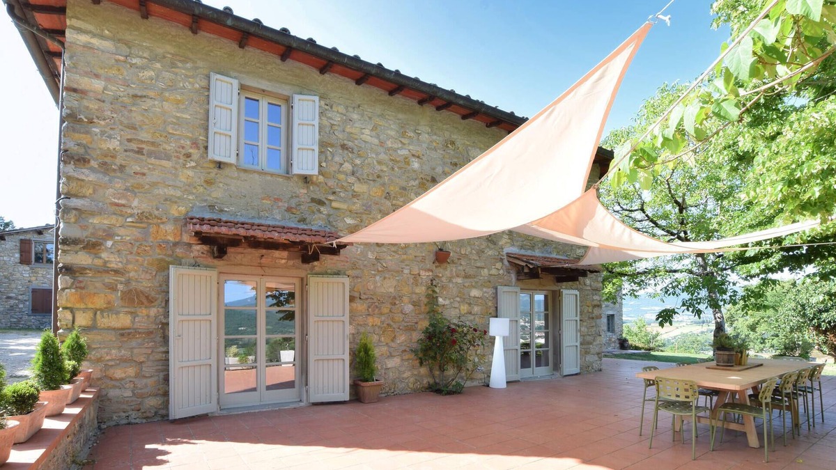 Poppi House | Stunning Home In Poppi