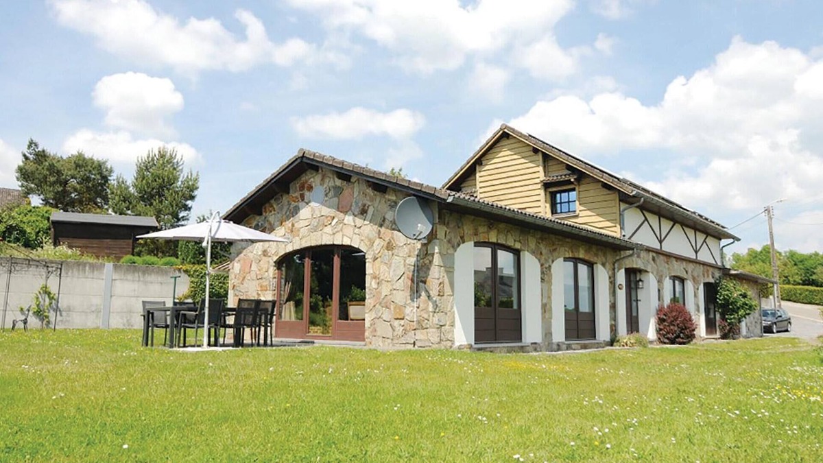 Somme-Leuze House | Stunning home in Somme-Leuze with sauna