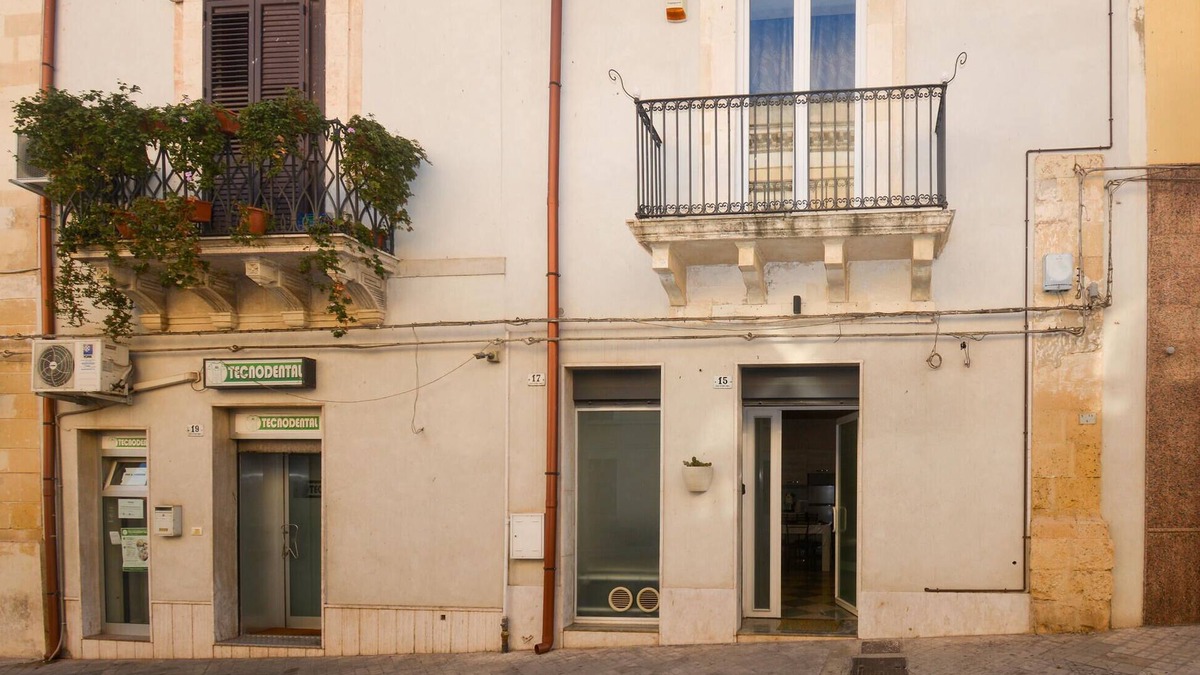 Solarino House | Stunning home in Solarino