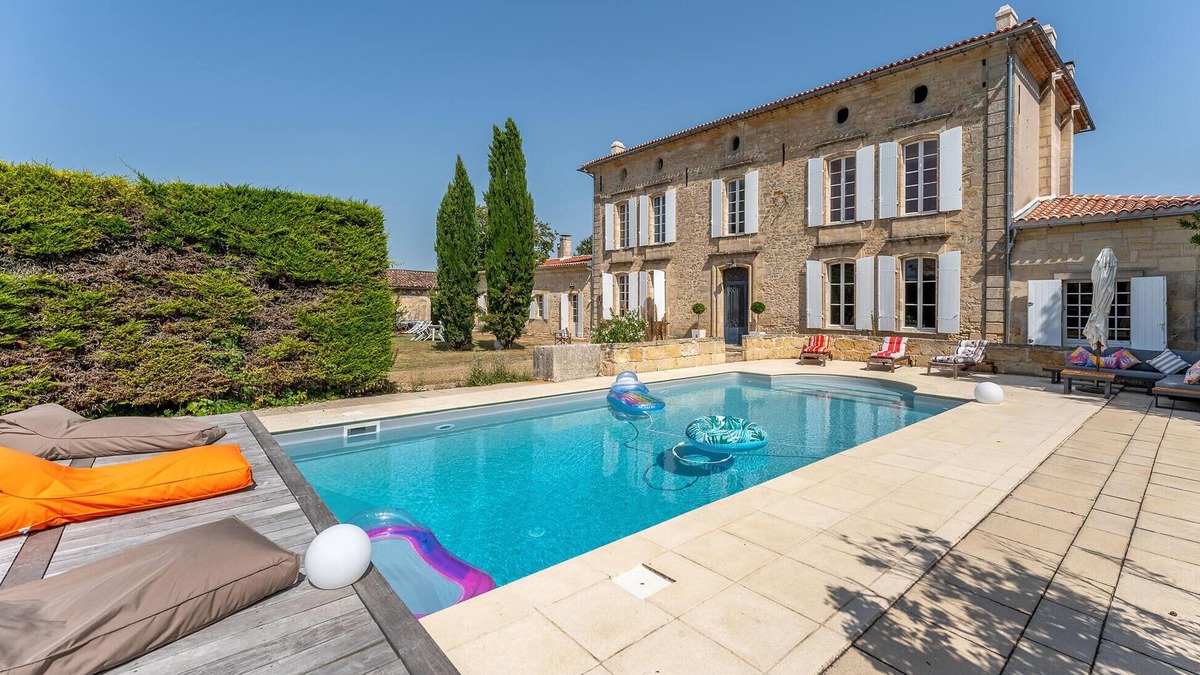 Virsac House | Stunning home in Virsac