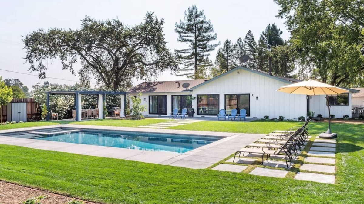 Sonoma House | Stunning home PERFECT for your Sonoma getaway!