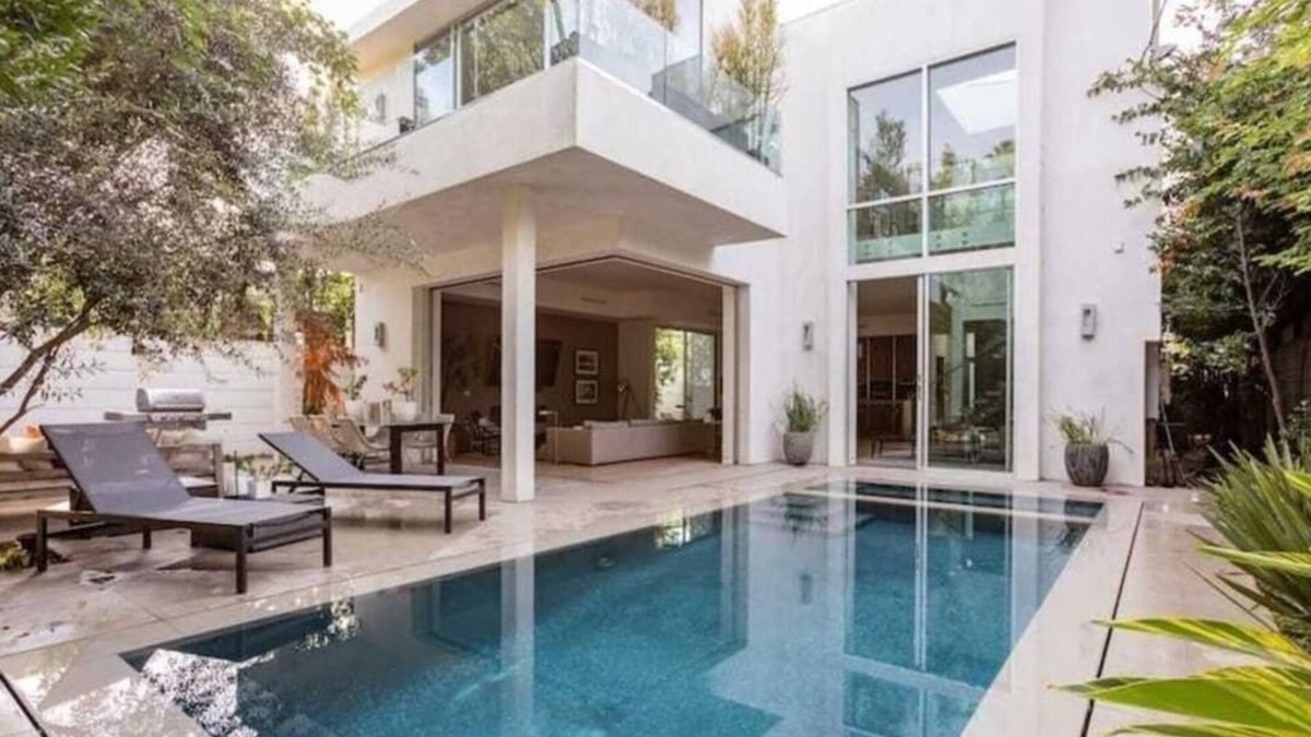 Melrose House | Stunning Home - Pool & Hot Tub - Fire Pit