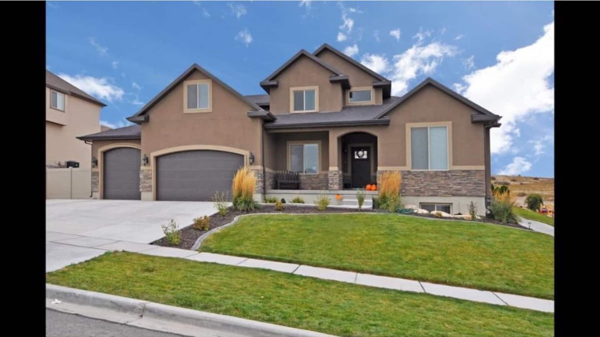 Saratoga Springs House | Stunning Home-Vivid Lake/MTN Views! Sleeps 14