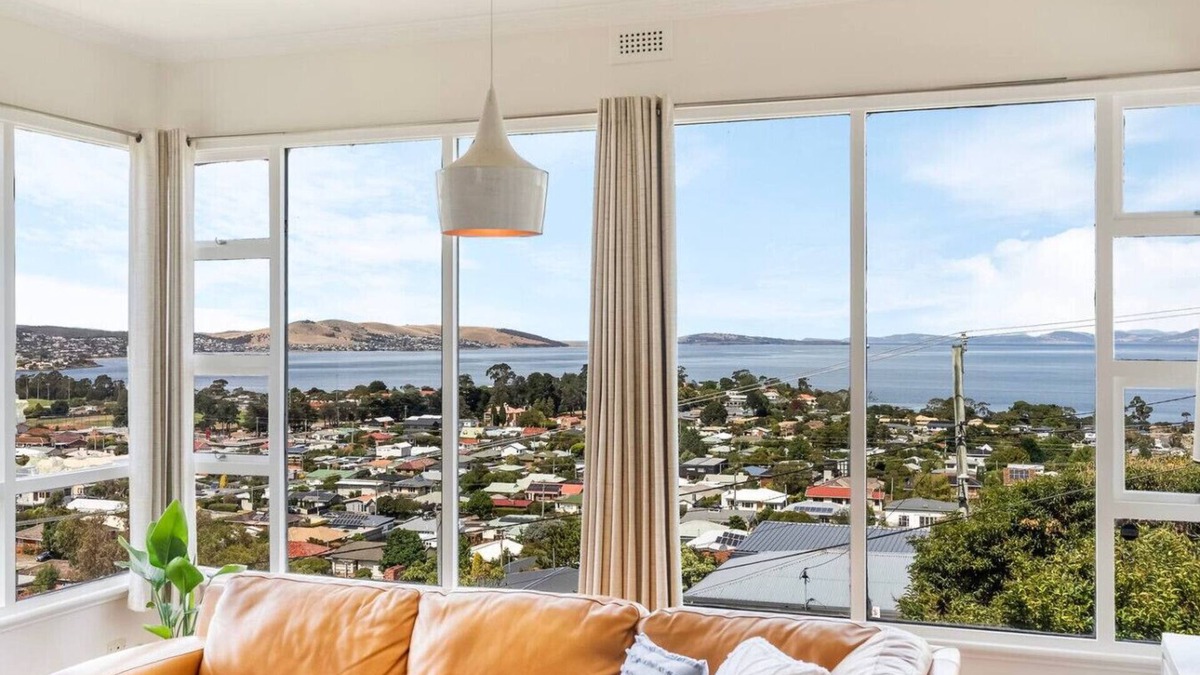 Bellerive Apartment | Stunning Home w/River Views