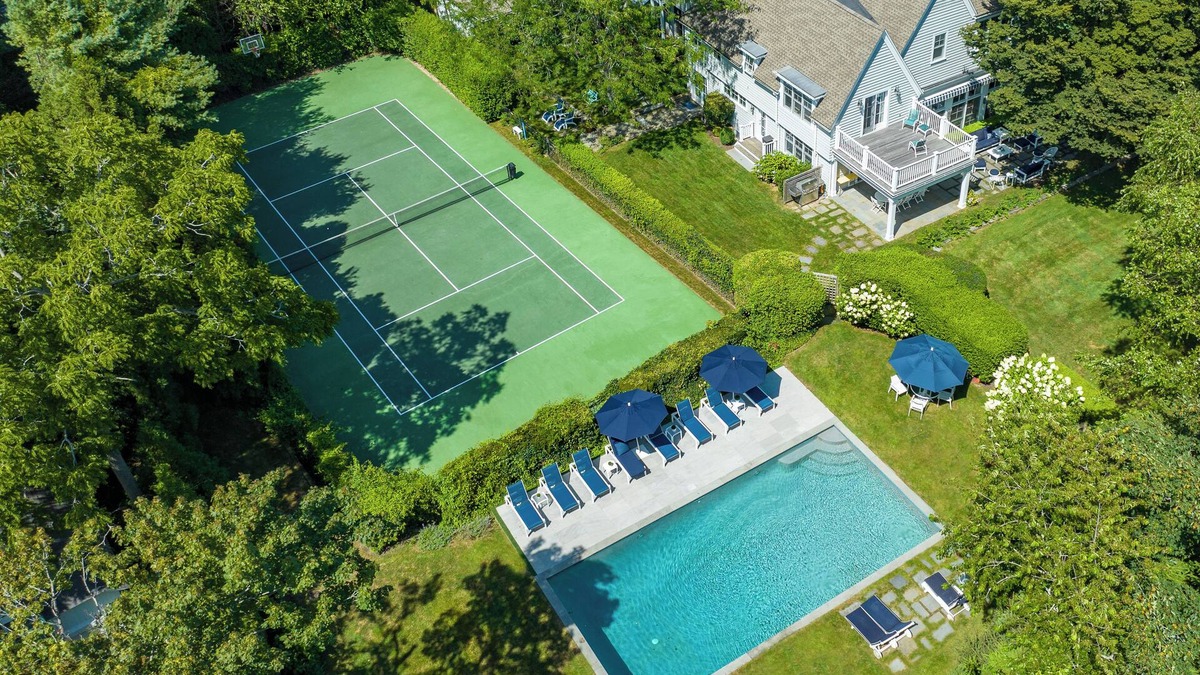 Village of Southampton House | Stunning House: Tennis & Pool in Southampton Estate section
