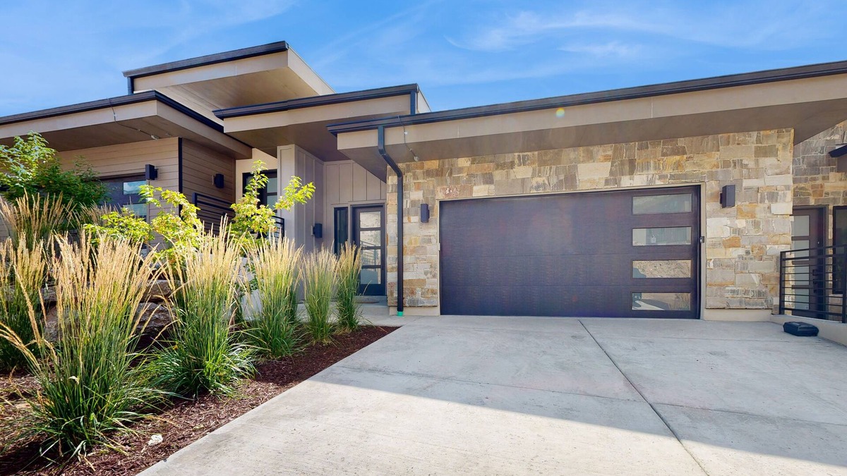 Hideout House | Stunning house w/ski & lake views, private hot tub, private W/D