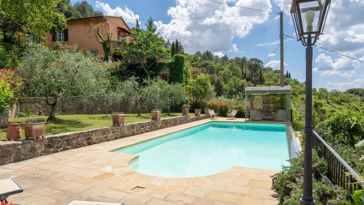 Castiglion Fiorentino House | Stunning private villa for 6 people with private pool, WIFI, TV, patio and pets allowed