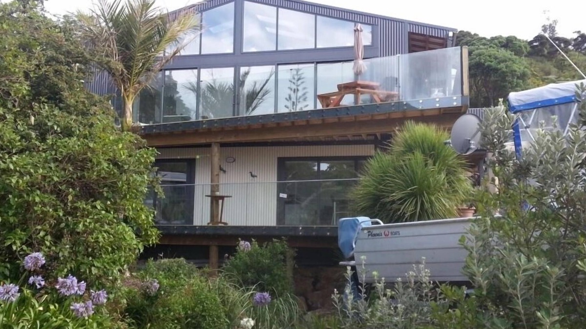 Whangarei Heads Apartment | Stunning location at Little Munro Bay Whangarei Heads