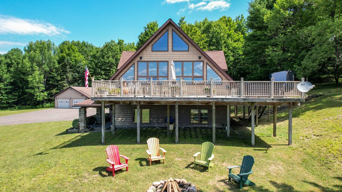 Ellicottville House | Stunning Lodge Retreat- Hot Tub with Amazing Views