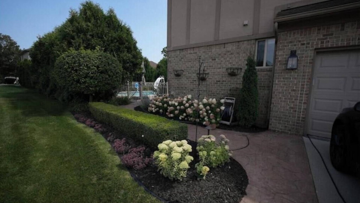 Macomb House | Stunning Luxury Colonial Estate