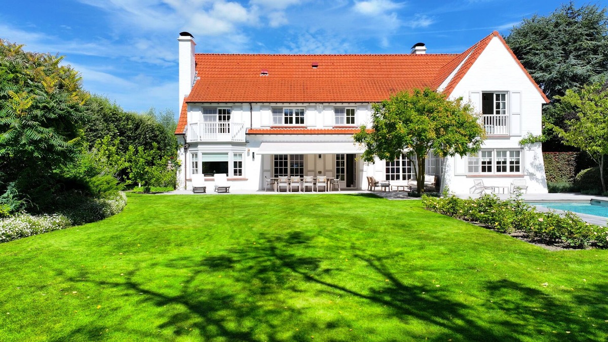 Het Zoute Villa | Stunning Luxury Villa With Pool in Knokke le Zoute