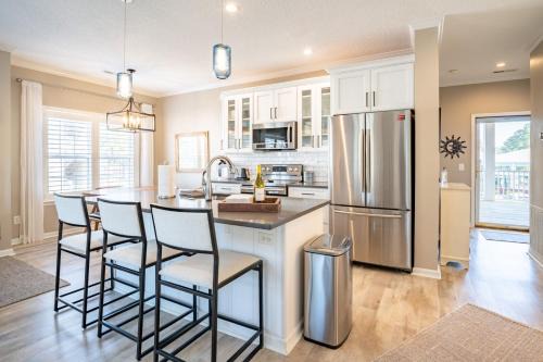 Leland House | Stunning Magnolia Greens Golf Resort Condo