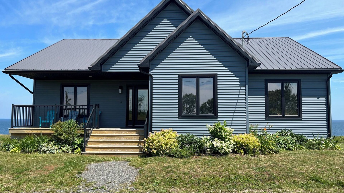 Lower Barneys River House | Stunning Modern Beach House: Private, Unblocked Ocean Views in Nova Scotia.