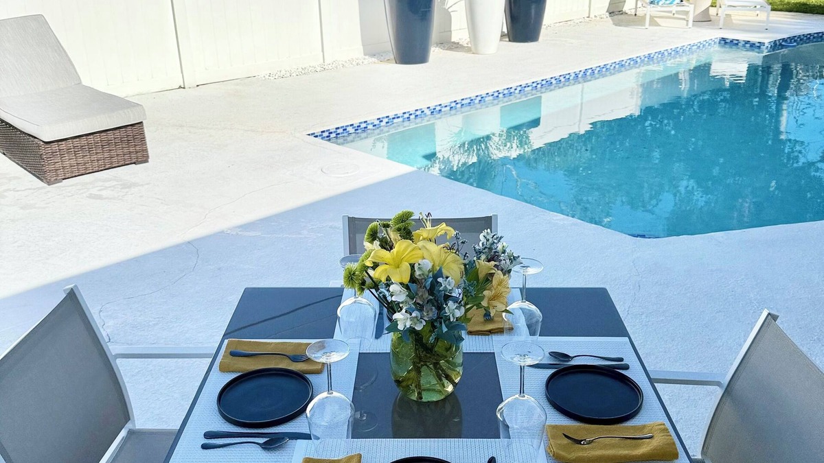 Tropic Palms House | Stunning Modern FL Coastal Getaway, 3 BR in Delray Beach, As Seen on Dwell