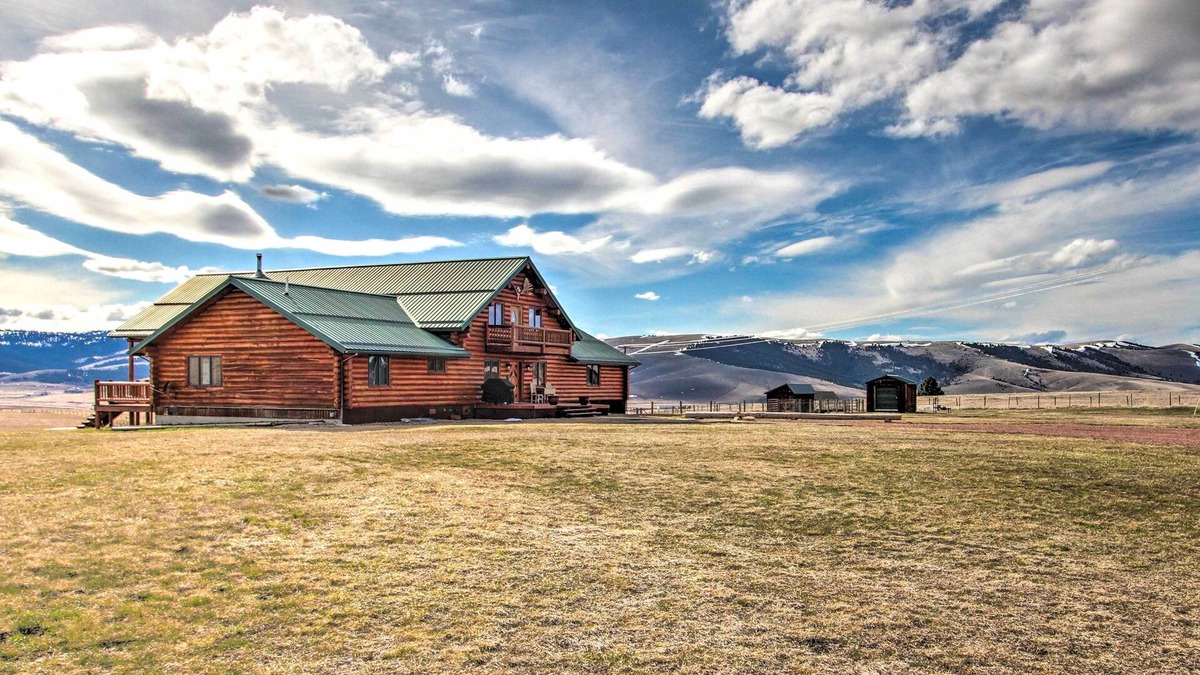 Philipsburg Cabin | Stunning Mountain-View Ranch on 132 Acres!