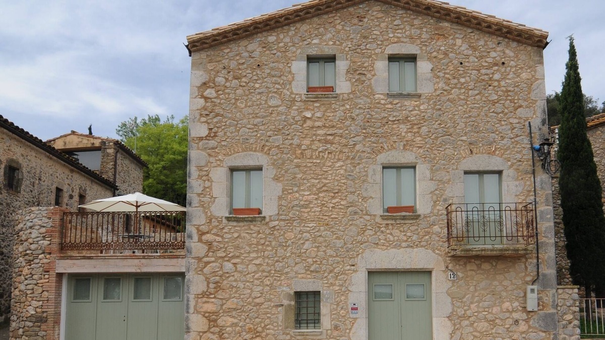 Vilopriu Other | Stunning newly restored 18th century Catalan farmhouse with great views
