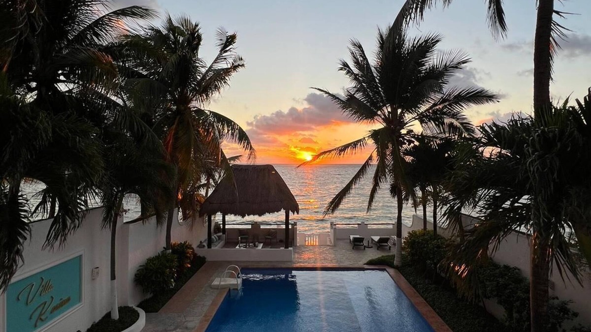 Puerto Morelos House | *Stunning Oceanfront 5 BDRM Villa With Amazing Views Of The Caribbean Sea!*
