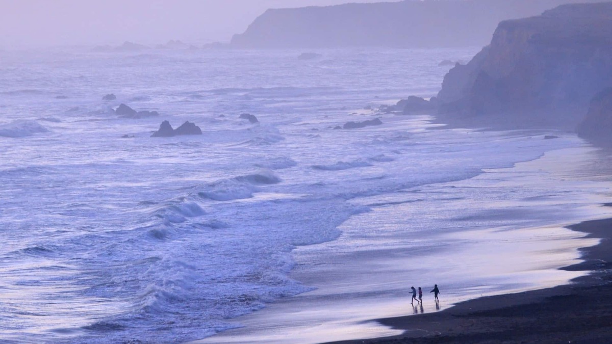 Westport House | Stunning oceanfront views, beach, hot tub