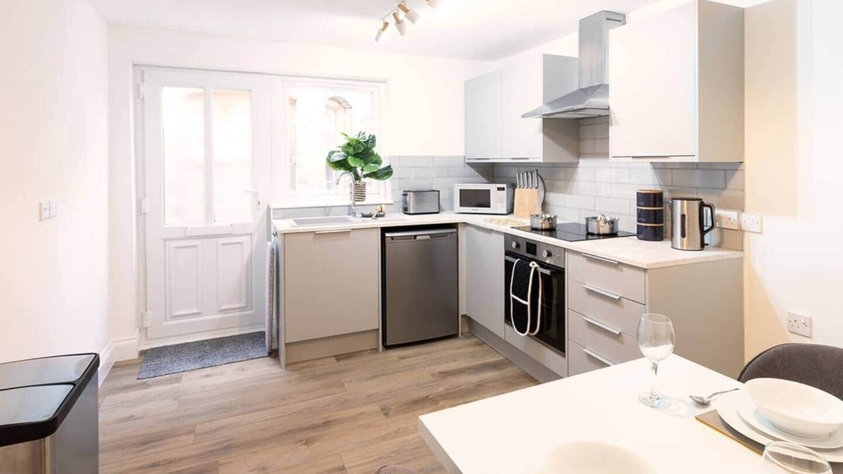 Ely Apartment | Stunning One Bed Flat Near Ely Cathedral - For Two